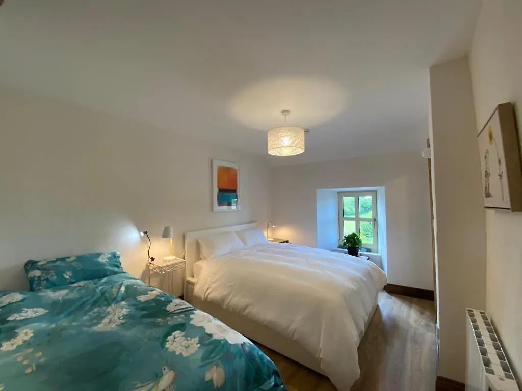 3 Bed Apartment/Explore The Area/Enjoy Our Pub Galway Ireland