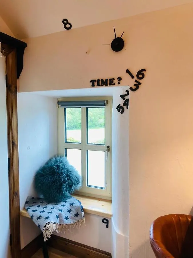 3 Bed Apartment/Explore The Area/Enjoy Our Pub Galway Ireland