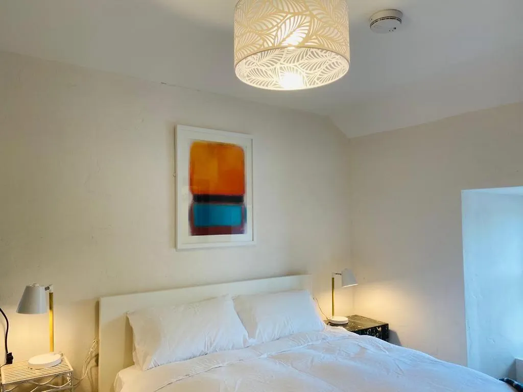 Apartment 3 Bed Apartment/Explore The Area/Enjoy Our Pub Galway Ireland